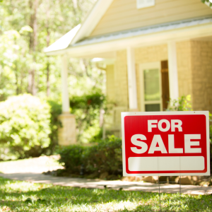 Falling Interest Rates and the Housing Market Right Now?